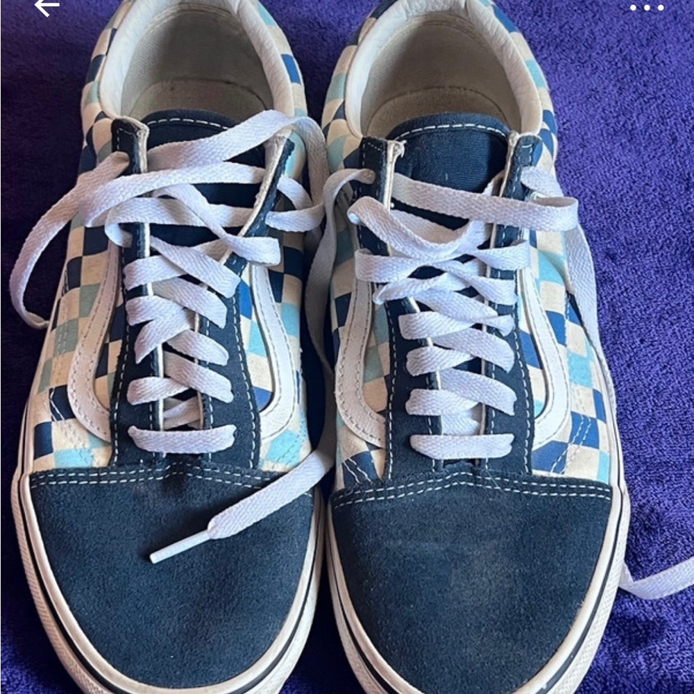 Vans Women’s Blue Checkered Skate Sneakers - White Laces. Excellent Condition.